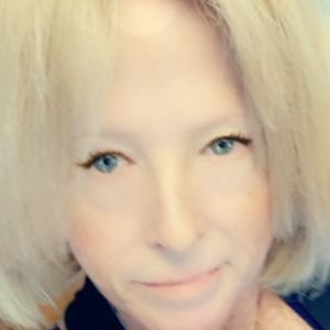 Meet your Posher, Gail